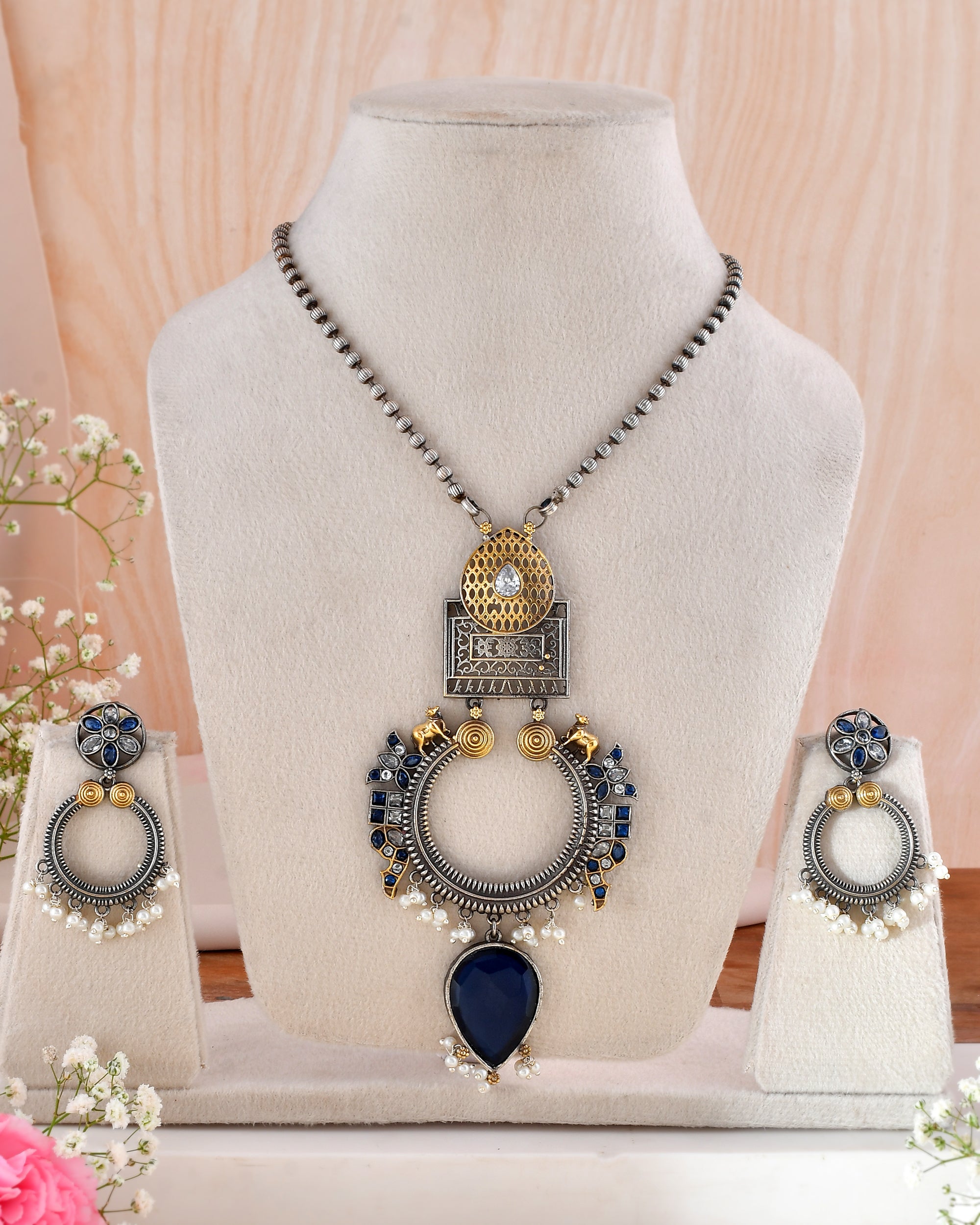 Neelkanthi Kundan Navratna Necklace Set